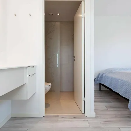8 Person Holiday In Vakantiehuis *