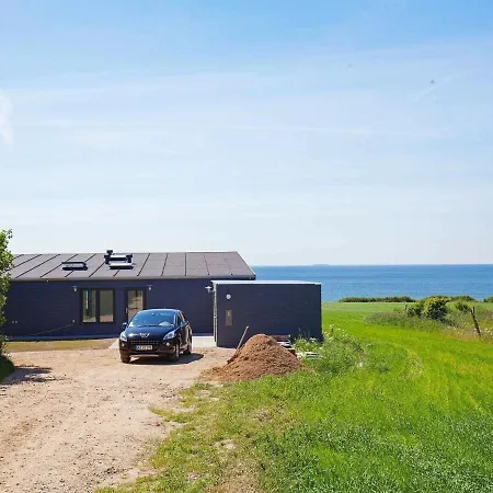8 Person Holiday In