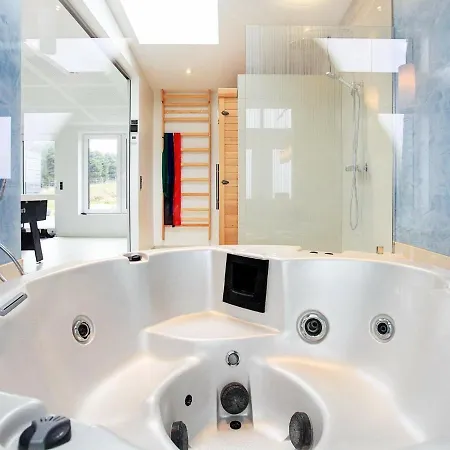 8 Person Holiday In Vakantiehuis